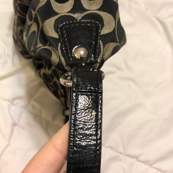 Black and gray Coach C patterned purse - Picture 5 of 6
